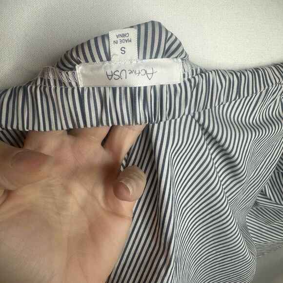 Active USA Open Shoulder Navy/White Striped Blouse with Bubble Sleeves Size S - Picture 7 of 9